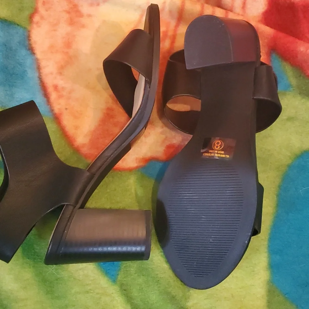 👠 Rue 21 Black 3 inch heels size 8 - Picture 6 of 6